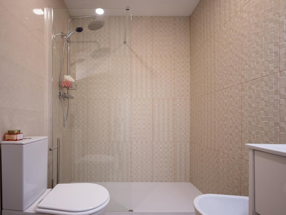 דירות Coxim - Com Patio Em Pleno Coracao De אבאירו מראה חיצוני תמונה